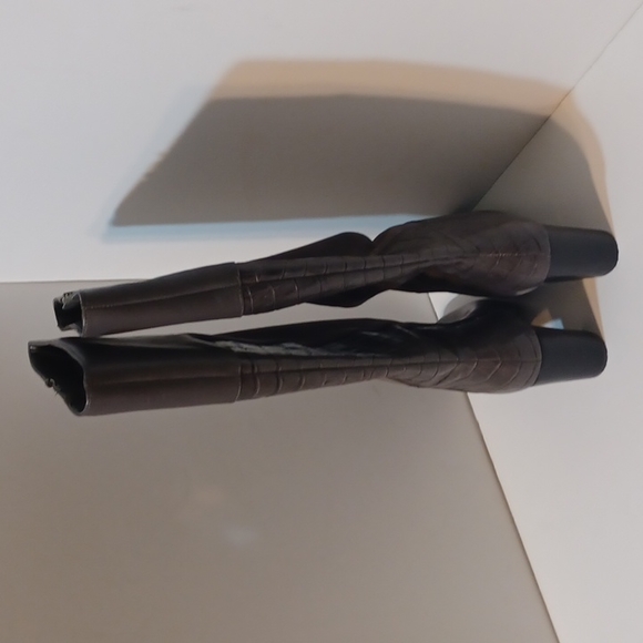 NEW IN BOX! Women's Grey Knee-High Boots Size 8M L@@K WOW! - Picture 6 of 16